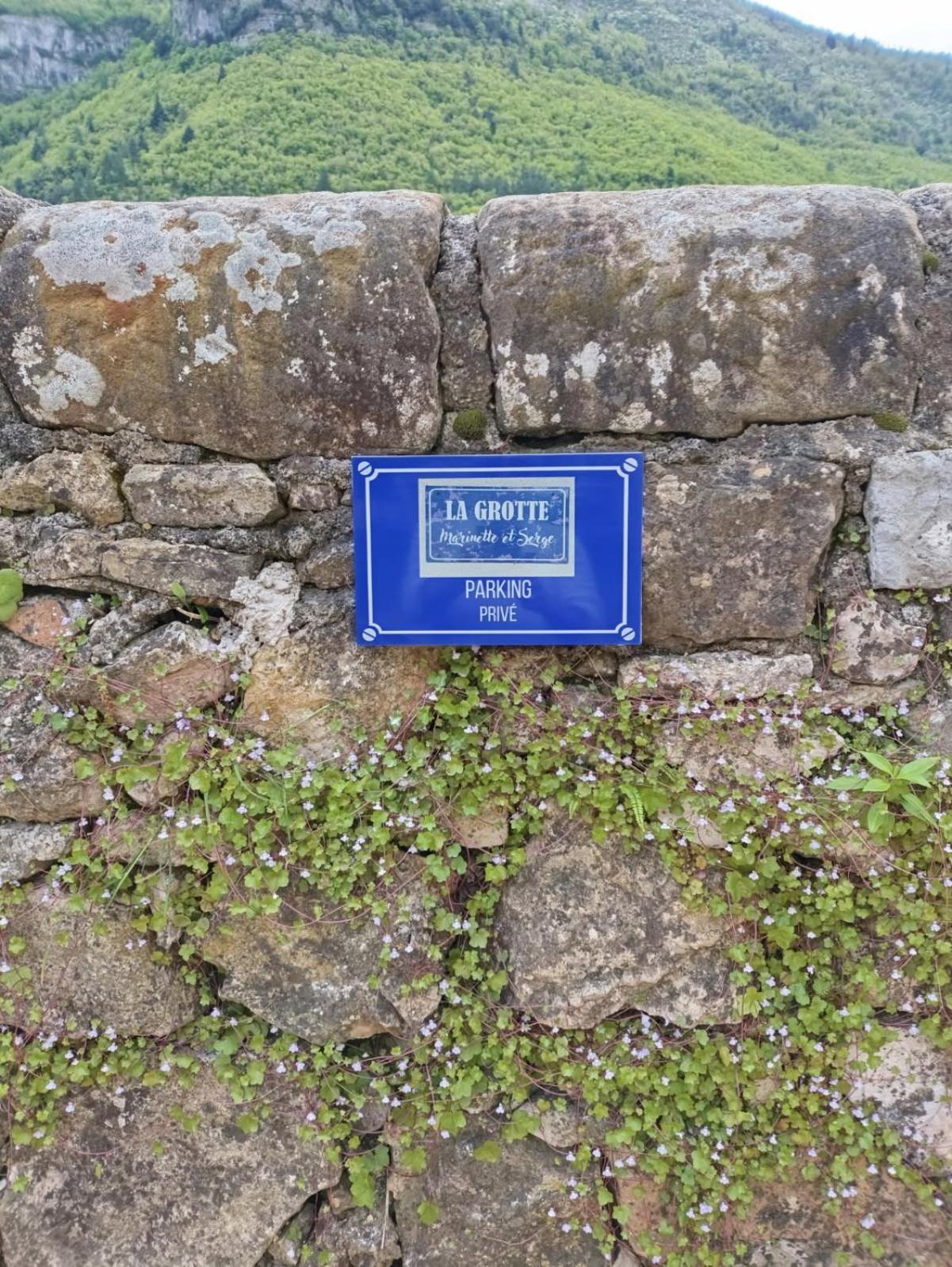 Chambre Atypique : La Grotte Bez-et-Esparon Exterior photo